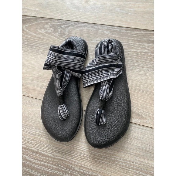 Sanuk Stripe Sandals - Picture 1 of 3